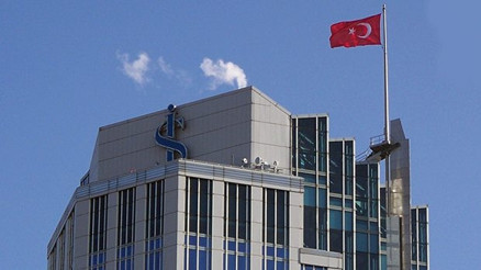 İş Bankasının 6 aylık net karı 1,82 milyar TL İş Bankasının 6 aylık net karı 1,82 milyar TL