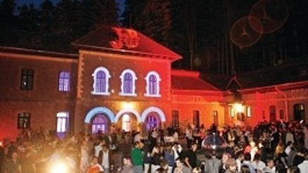Dracula’nın memleketinde vampir partisi