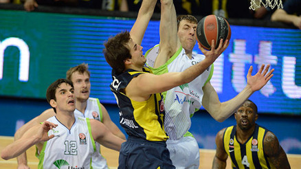 Fenerbahçe Ülkerdne kritik zafer