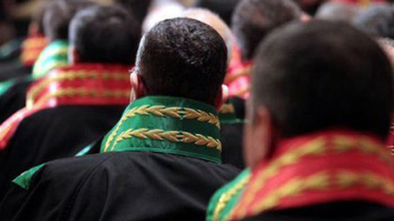 888 hakim ve savcının görev yeri değişti