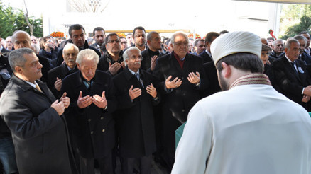 Hüseyin Cahit Süzer son yolculuğuna uğurlandı