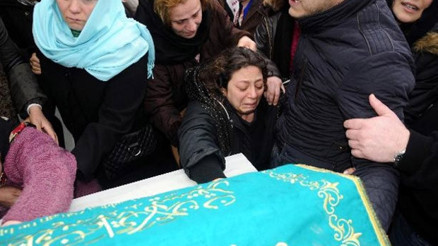 Ece Sunun anneannesi son yolculuğuna uğurlandı