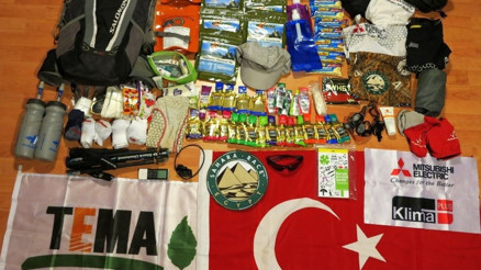 Çölde tek başına…