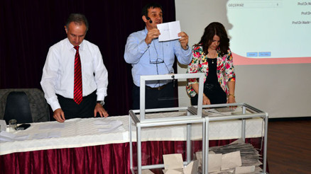 9 üniversitede rektörlük seçim heyecanı