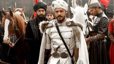 Şehzade Mustafanın türbesine ziyaretçi akını