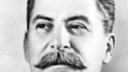 Ruslar, Stalin’i geri istiyor
