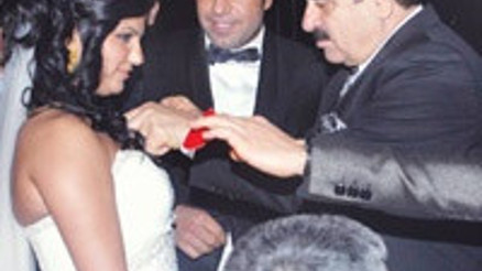 Altınları zor taşıdı