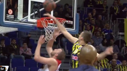 En güzel 10 hareketin 2si Fenerbahçeden
