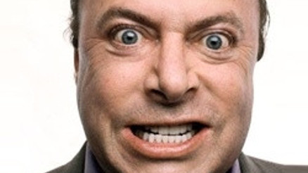 Christopher Hitchens kansere yenildi