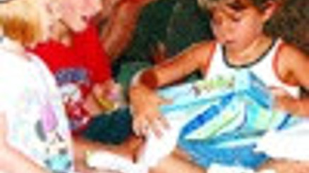 Deck the mall with Santa’s helpers Deck the mall with Santa’s helpers