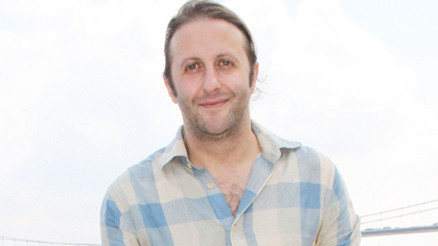 Şimdi de yönetmen oldu