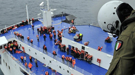 Yanan feribotta ölenlerin otopsi işlemlerine başlandı