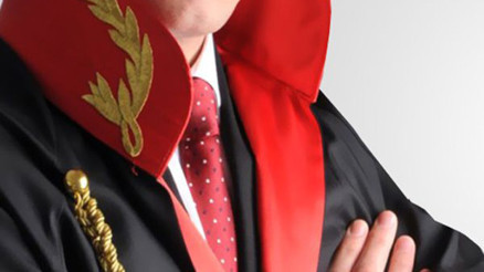 Hakimden avukata:Kendini mi ihbar ediyorsun