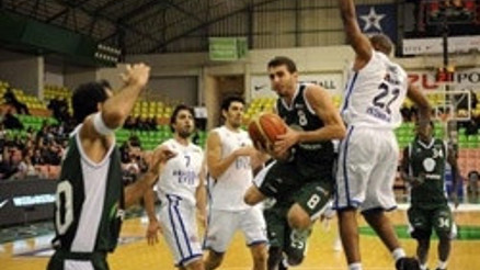 Anadolu Efes son çeyrekte açıldı