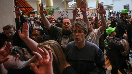 ABDde Ferguson protestoları sürüyor