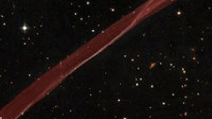 Evrenin kırmızı şeridi