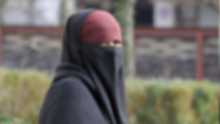 İngiliz lisesinde peçe krizi