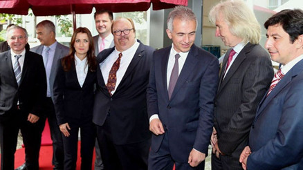 Frankfurt’ta iki dilli anaokulu