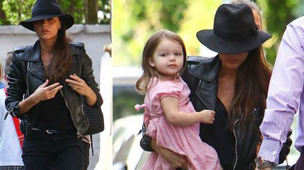 Victoria Beckham ile kızı Harperın manikür saati Victoria Beckham ile kızı Harperın manikür saati