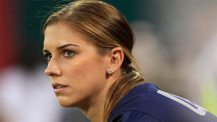 Alex Morgan bakın nasıl gol attı