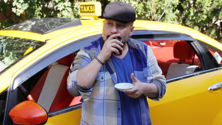 İstanbul’un yarısı seçim diğer yarısı geçim derdinde