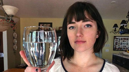 Onun suya alerjisi var