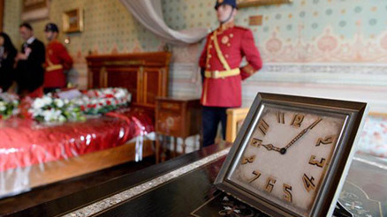 Atatürk vefatının 77nci yılında sevgi, saygı ve özlemle anıldı
