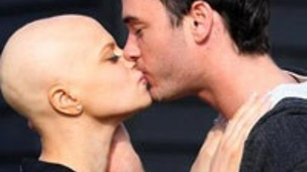 Son arzusu beyaz gelinlikti