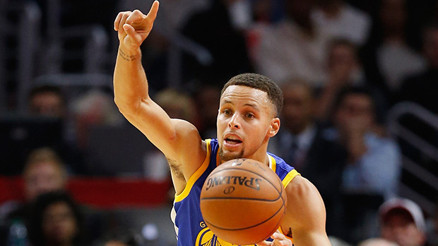 Curry durmuyor 13te 13 oldu...