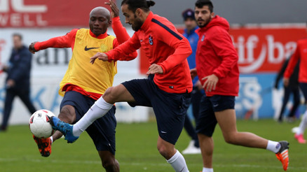 Ziraat Türkiye Kupası’nda beklenen karşılaşma Trabzonspor – Beşiktaş maçı saat kaçta oynanacak Maç hangi kanalda yayınlanacak Son gelişmeler... Ziraat Türkiye Kupası’nda beklenen karşılaşma Trabzonspor – Beşiktaş maçı saat kaçta oynanacak Maç hangi kanalda yayınlanacak Son gelişmeler...