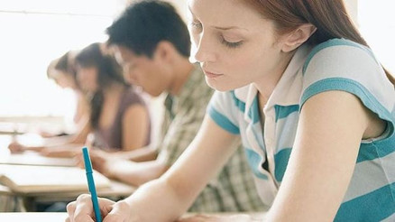 AÖL kayıt yenileme işlemleri bitti. Ders seçme işlemleri ise bugün sona eriyor AÖL kayıt yenileme işlemleri bitti. Ders seçme işlemleri ise bugün sona eriyor