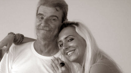 Devekuşu Kabare oyuncusu Nezih Tuncay hastaneye kaldırıldı