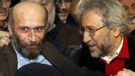 Can Dündar ve Erdem Gül 92 gün sonra serbest Can Dündar ve Erdem Gül 92 gün sonra serbest