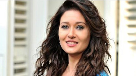 Nurgül Yeşilçay kimdir Biyografi