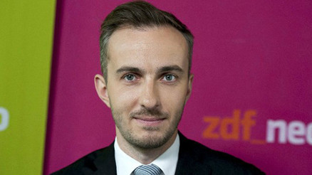 Erdoğana hakaret davasıyla tartışılan komedyen Böhmermann: Almanyadan gidiyorum Erdoğana hakaret davasıyla tartışılan komedyen Böhmermann: Almanyadan gidiyorum