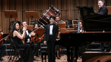 Yeteneğiyle herkesi büyüledi