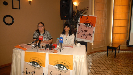 Süpürge sevgiye havalanıyor