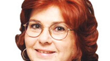 Kendimi kandırılmış, çirkin  ve beceriksiz hissediyorum