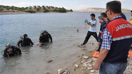 Sular bugün üç gence mezar oldu