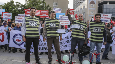 Sivil memurlardan bordrolu eylem