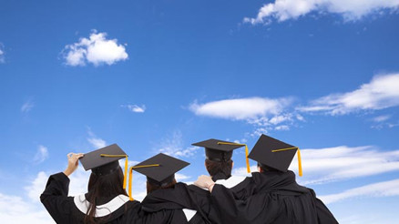 Yeni mezunlara bu sektörlerin kapısı açık