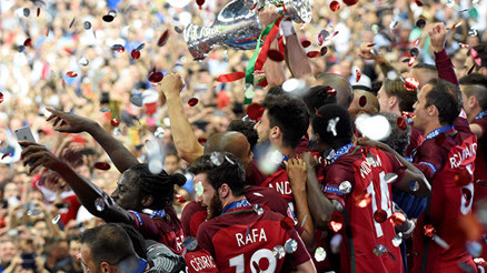 Portekiz EURO 2016nın finalde Fransayı üzdü (Maç özeti)