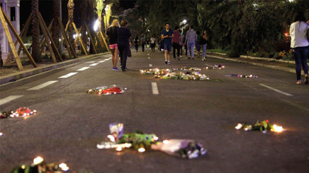 Arkadaşları döndü ama uçaktan sadece Şilan inmedi Arkadaşları döndü ama uçaktan sadece Şilan inmedi