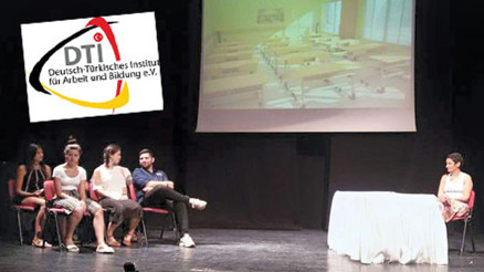 İki ülkede genç olmayı öğrendiler