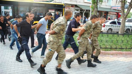İşte isim isim tutuklanan general ve amiraller