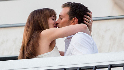 Dakota Johnson ve Jamie Dornanın keyfi yerinde