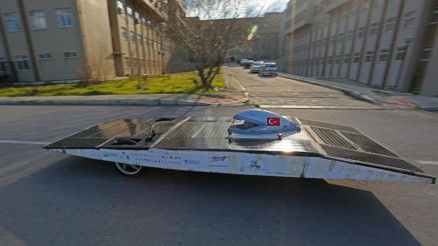 Avustralyadaki yarışmaya katılmaları Solarisin satışına bağlı