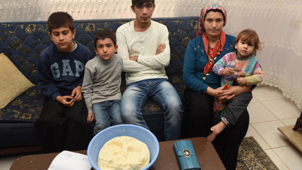 Bu çocuklar yıllardır pasta, börek ve gofret yiyemiyor
