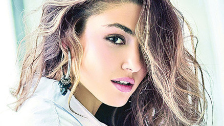 Hande Erçel: Göz önünde olmayı seviyorum