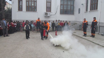 AFAD’dan Okullara Deprem Tatbikatı Eğitimi